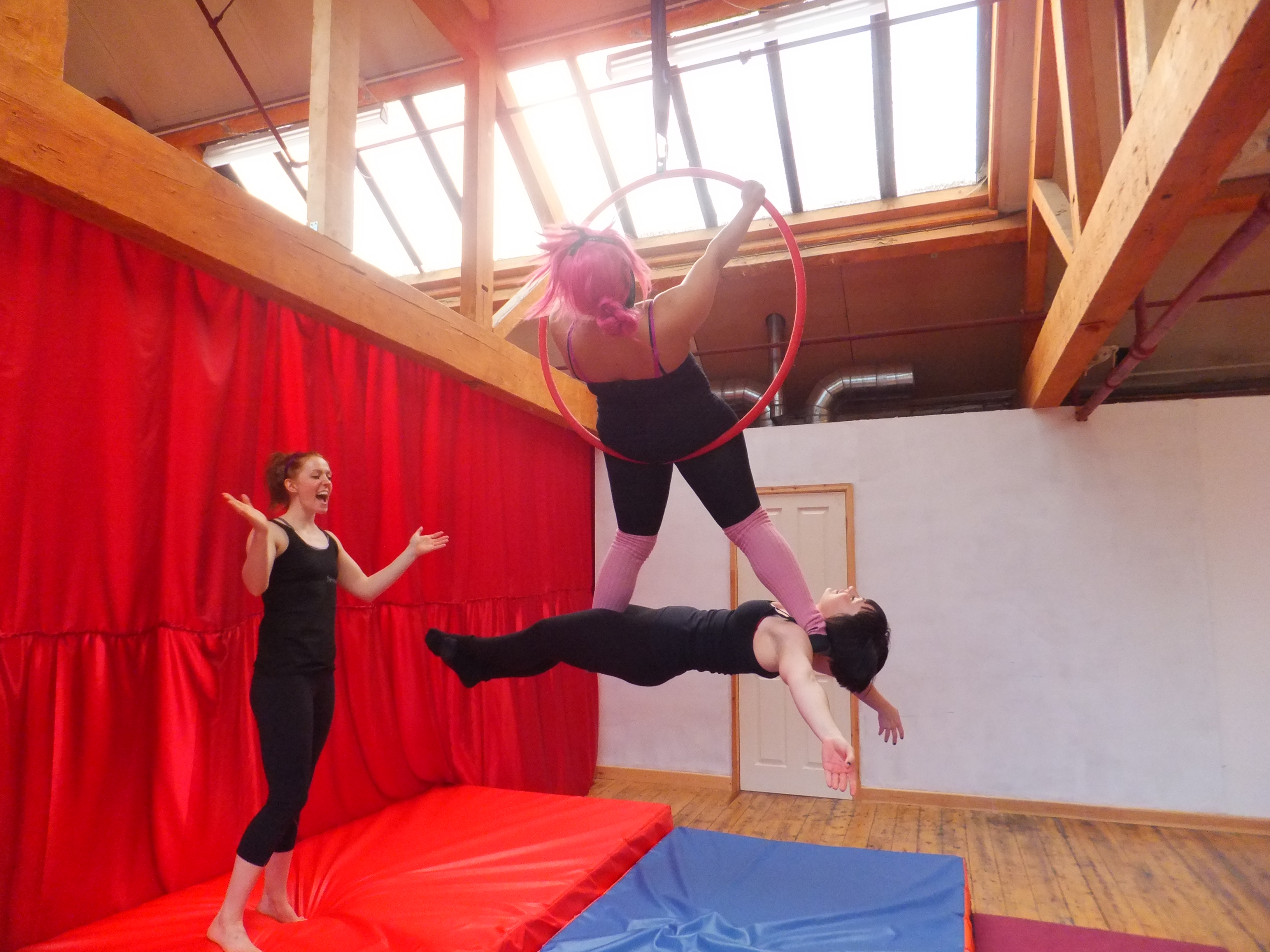 Lauren Red teaching Doubles Aerial Hoop in Leicester